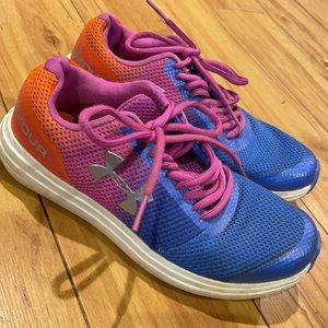 Girls Under Armour Sneakers Size 3.5